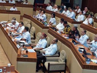 Pemprov Kalsel Paparkan Kesiapan Pilkada Serentak 2024 ke Komisi II DPR RI
